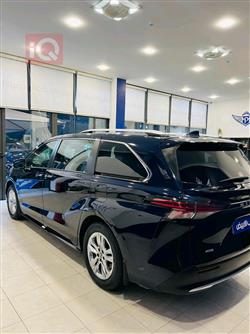 تويوتا سيينا